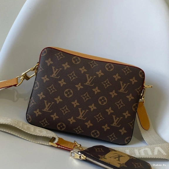 LOUIS VUITTON MESSENGER TRIO 0726